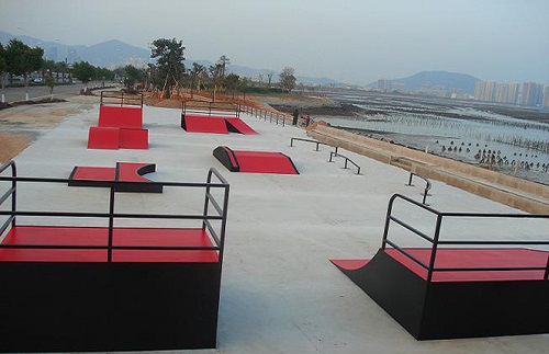 室內滑板場地建設 室內滑板場地建設